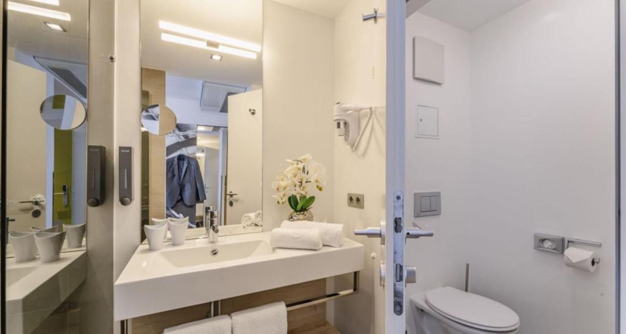 Hotel Plaza Gasometer Wien